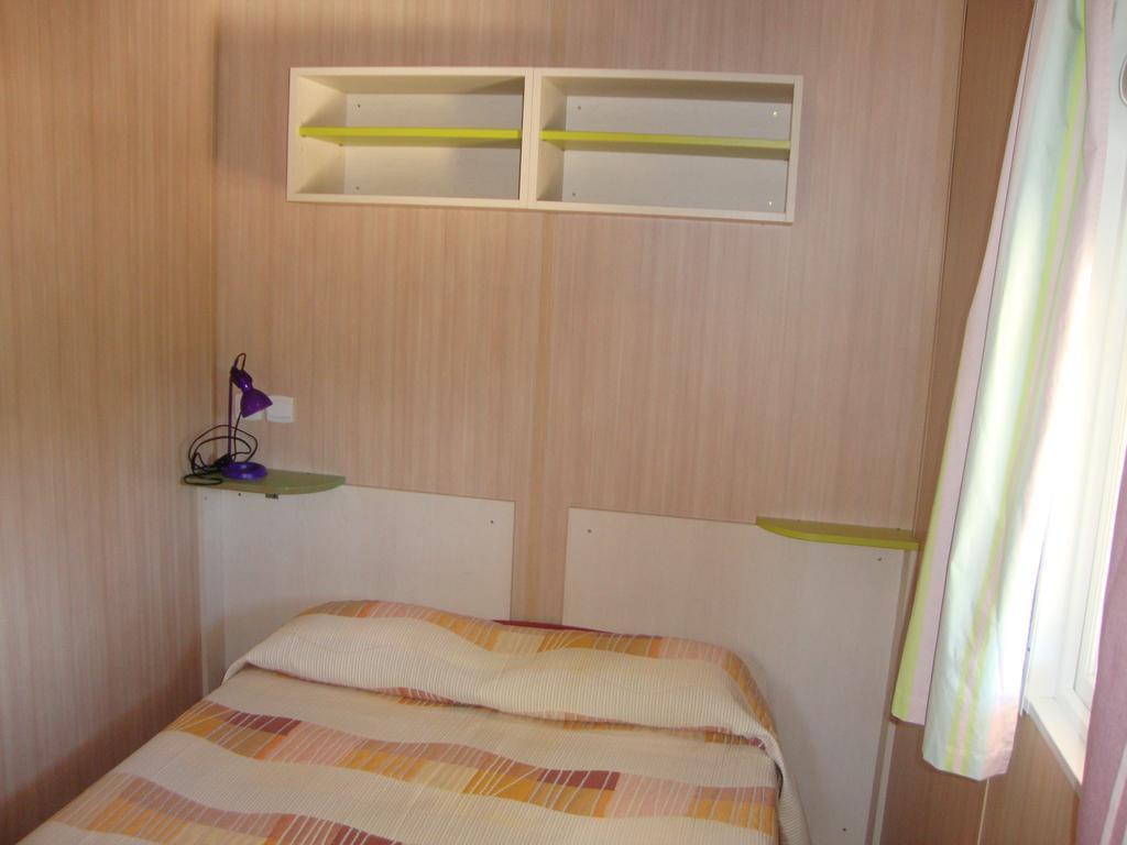 Camping Residence Chalet La Pomposa Terrazzoni Bonifacio  Værelse billede