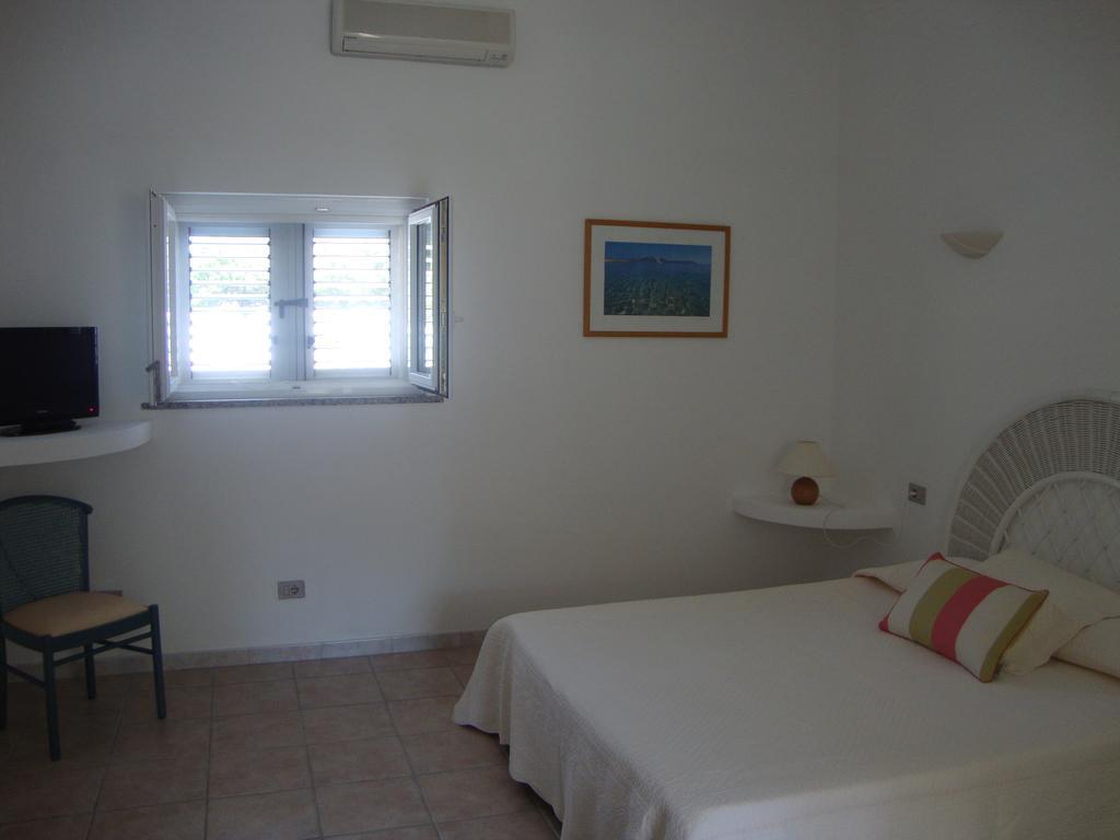 Camping Residence Chalet La Pomposa Terrazzoni Bonifacio  Værelse billede
